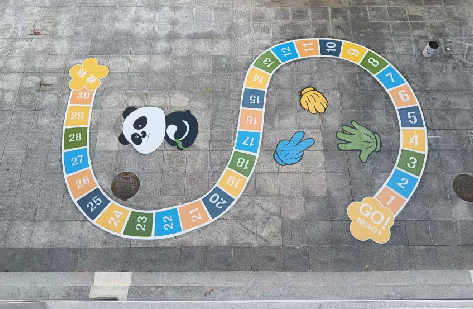 神木地面游戏彩绘